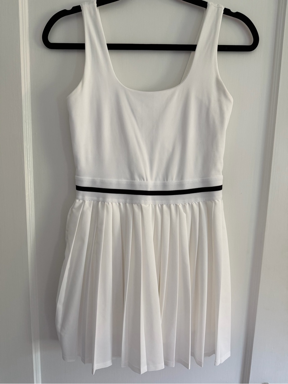 all in motion White Activewear Dress with Black Accents & built in bra/shorts